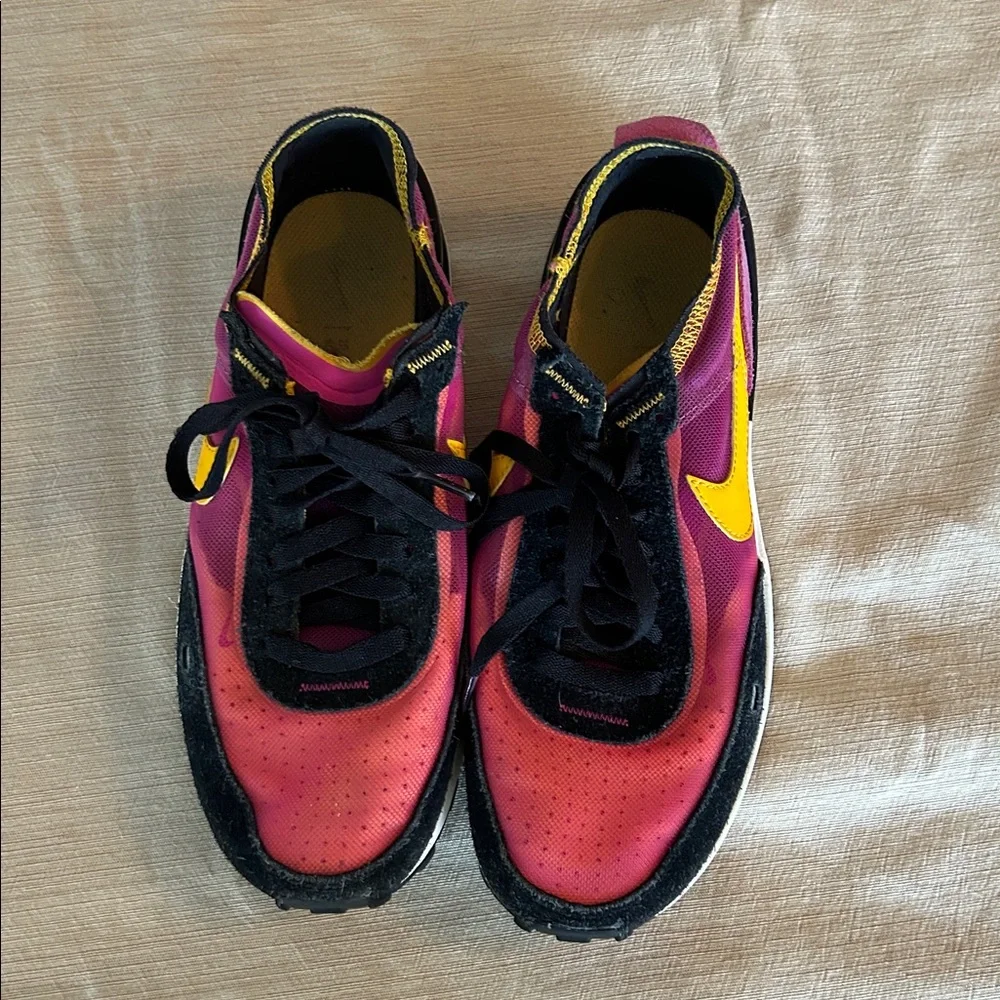 Nike Waffle One Pink‎ Orange Womens 8.5